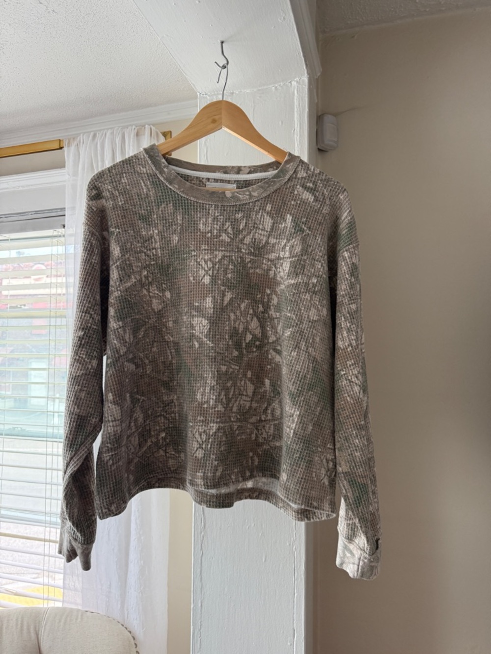 Camo Waffle Knit Long Sleeve Top Size Large Oversized Cozy